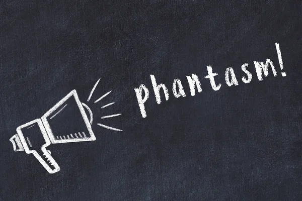 Hoparlör çizimi ve yazıt hayaleti olan siyah karatahta