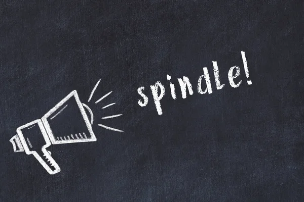 Hoparlör çizimi ve yazıt girdabı olan siyah karatahta