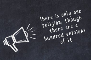 Bilge motivasyonel yazıtlı siyah karatahtaya hoparlör çizimi