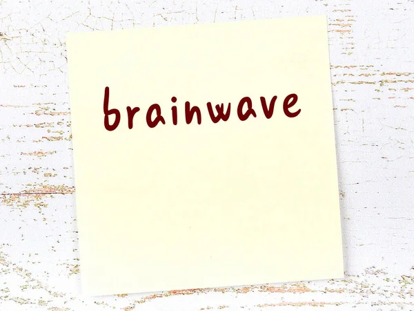 Beyin Dalgalarını Hatırlatma Kavramı Tahta Duvarda Üzerinde Yazı Olan Sarı — Stok fotoğraf