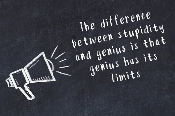 Рисунок Мелом Громкоговорителя Рукописная Мудрая Цитата Черной Доске — стоковое фото