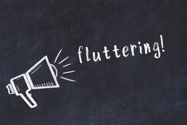 Hoparlör çizimi olan siyah karatahta ve kanat çırpan yazı.