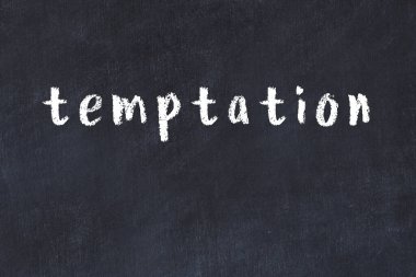 Üzerinde el yazısı olan bir kolej tahtası.