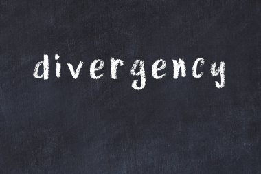 Üzerinde el yazısıyla yazması farklılık olan üniversite yazı tahtası.