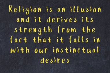 Bilgece motive edici el yazısı tebeşirle yazılmış siyah karatahta