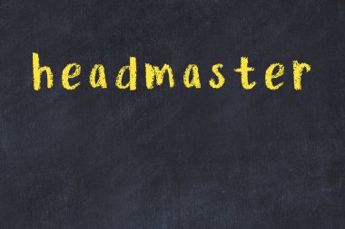 Üzerinde el yazısı olan bir kolej tahtası.