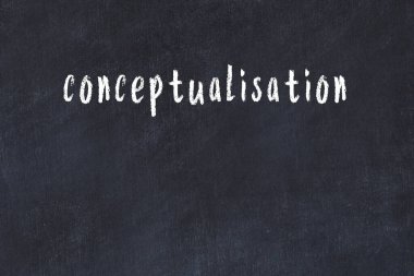 Siyah masaya elle yazılmış tebeşir kavramsallaştırması