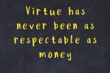 Siyah tahta üzerine akıllı alıntıların el yazması tebeşir yazısı