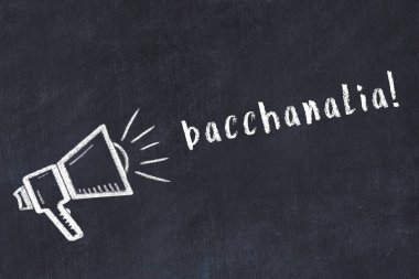 Hoparlör çizimli siyah karatahta ve yazıt Bacchanalia