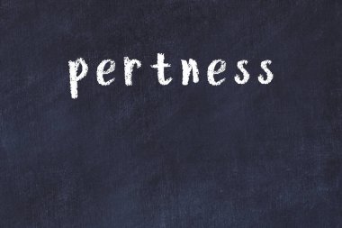 Siyah masadaki tebeşir el yazısı pervasızlığı