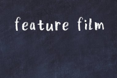 Tarayıcı penceresini sayfa başlığı yazılı film ile kapatmanın tebeşir çizimi  