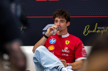 Macaristan GP GP GP F1 2025 17 Ekim 'de Budapeşte, Macaristan - Ferrari Formula 1 Charles Leclerc sürücüsü