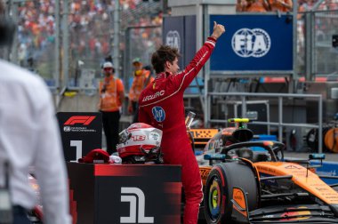 Macaristan GP GP GP F1 2025 17 Ekim 'de Budapeşte, Macaristan - Ferrari Formula 1 Charles Leclerc sürücüsü