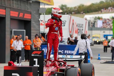 Macaristan GP GP GP F1 2025 17 Ekim 'de Budapeşte, Macaristan - Ferrari Formula 1 Charles Leclerc sürücüsü