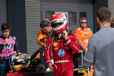 Macaristan GP GP GP F1 2025 17 Ekim 'de Budapeşte, Macaristan - Ferrari Formula 1 Charles Leclerc sürücüsü