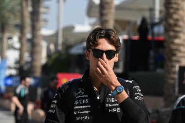 F1Testing GP F12026 20 Şubat 'ta Manama, Bahreyn' de Mercedes sürücüsü George Russell