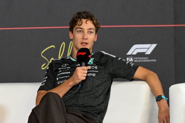 F1Testing GP F12026 20 Şubat 'ta Manama, Bahreyn' de Mercedes sürücüsü George Russell