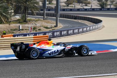 F1Testing GP F12026 20 Şubat, Manama, Bahreyn - Formula 1 Yarış Bulls Arvid Lindblad sürücüsü