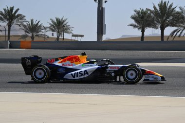 F1Testing GP F12026 20 Şubat, Manama, Bahreyn - Formula 1 Yarış Bulls Arvid Lindblad sürücüsü