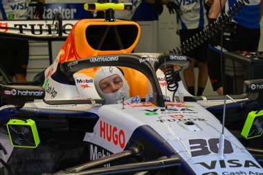 F1Testing GP F12026 20 Şubat 'ta Manama, Bahreyn' de Formula 1 'de yarışçı Bulls sürücüsü Liam Lawson