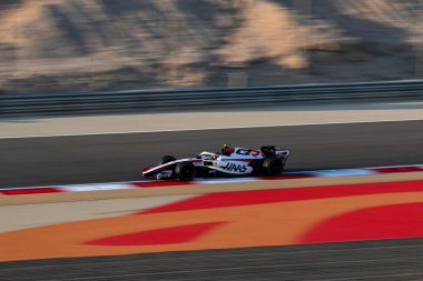 F1Testing GP F1 2026 on February 20 at Manama, Bahrain - Formula 1 Esteban Ocon driver for Haas