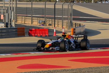 F1Testing GP F1 2026 on February 20 at Manama, Bahrain - Formula 1 Arvid Lindblad driver for Racing Bulls