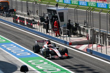 F1Testing GP F1 2026 on February 20 at Manama, Bahrain - Formula 1 Esteban Ocon driver for Haas
