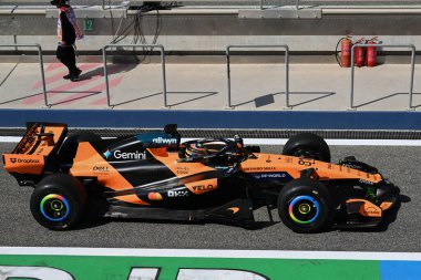 F1Testing GP F12026 20 Şubat 'ta Manama, Bahreyn' de - Formula 1 Oscar Piastri sürücüsü McLaren