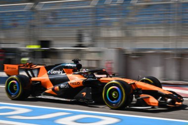 F1Testing GP F12026 20 Şubat 'ta Manama, Bahreyn' de - Formula 1 Oscar Piastri sürücüsü McLaren