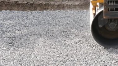 Yolun onarılması yol silindiri