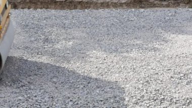 Yolun onarılması yol silindiri