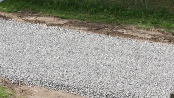 Excavator Carries Gravel In The Bucket — Stock Video