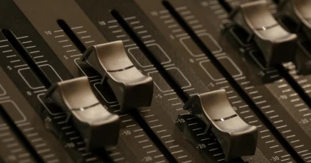 Professionele digitale Audio-Mixer — Stockvideo