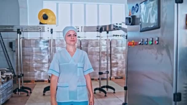 Завод по производству пищевых масел, автоматизированная линия — стоковое видео