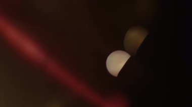 Siyah Arkaplanda Klasik Işık Sızıntısı