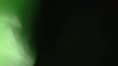 Siyah Arkaplanda Klasik Işık Sızıntısı