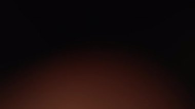 Yumuşak mercek parlama efektiyle parlar