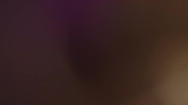 Yumuşak mercek parlama efektiyle parlar