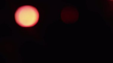 Siyah Arkaplanda Klasik Işık Sızıntısı