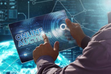 Internet. İş. Teknoloji kavramı. İşadamı bir ama presler