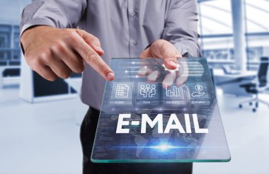 Ekonomi, teknoloji, Internet ve ağ kavramı. Busin genç