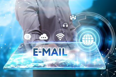 Ekonomi, teknoloji, Internet ve ağ kavramı. Genç busine