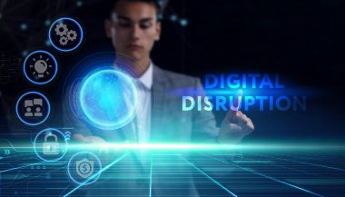 İş, teknoloji, internet ve ağ konsepti. Genç işadamı başarılı büyüme adımları üzerinde düşünüyor: Dijital bozulma