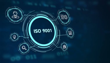 İş, teknoloji, internet ve şebeke kavramı. Geleceğin sanal ekranı ve yazıyı görüyor: ISO 9001