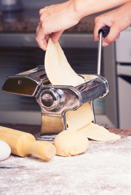 taze makarna ve makarna makinesi