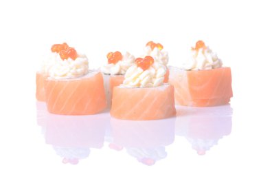 geleneksel taze Japon suşi rulo