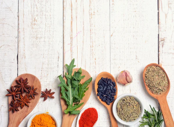 Taze ve kuru ot ve baharat