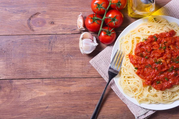 Pasta spaghetti , vegetables and mushrooms — Stock Photo, Image