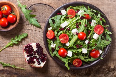 Taze bahar salatası