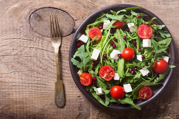 Taze bahar salatası